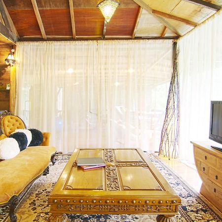 Fig Tree Hills Resort Bayan Lepas Habitación foto